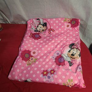 Pink Minnie Mouse blanket